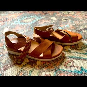 Aetrex high arch platform leather sandal